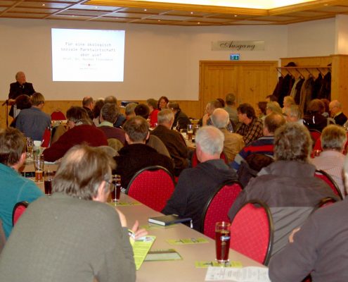 Infoabend zum Thema Markt- und Landwirtschaft mit Dr. Heiner Fassbeck in Herrieden © MEW / Angela Müller
