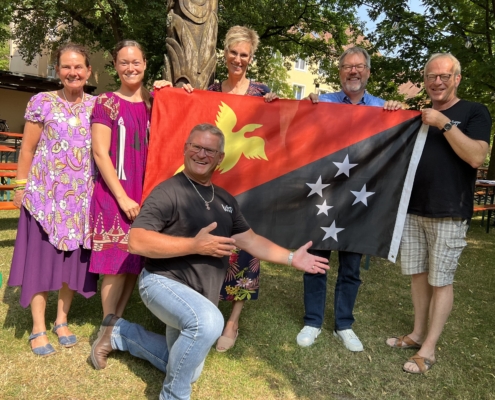 Die Mitarbeitenden von Mission EineWelt feiern heute den Gründungstag der lutherischen Partnerkirche in Papua-Neuguinea.
