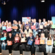 Gruppenbild mit SDGs: Die Teilnehmenden des Projekts "Nachhaltig wirtschaften" (Foto: Thomas Nagel)