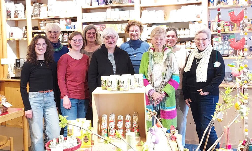 Das Team des Weltladens Neuendettelsau freut sich aufs 50-jährige Jubiläum (Foto: MEW)